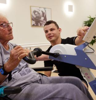 Rehabilitation session in Toulon