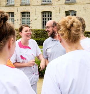 Groupe de collaborateurs