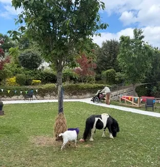 Jardin d'un de nos établissements en France