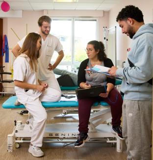 Séance de kiné à Asnières